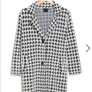 CLICHÉ Edgy Abstract Print wool blend coatigan  In Black/ivory size M